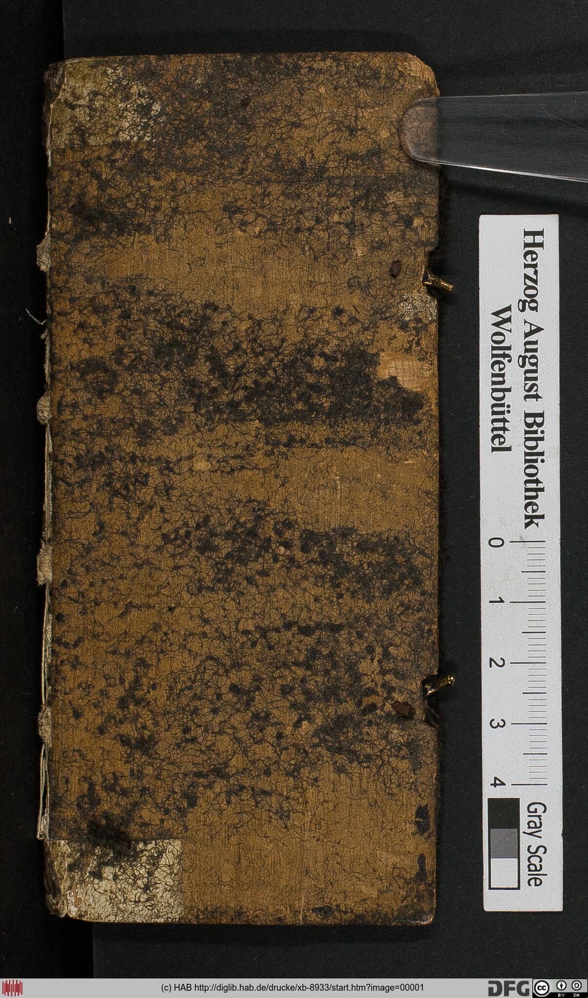 http://diglib.hab.de/drucke/xb-8933/max/00001.jpg