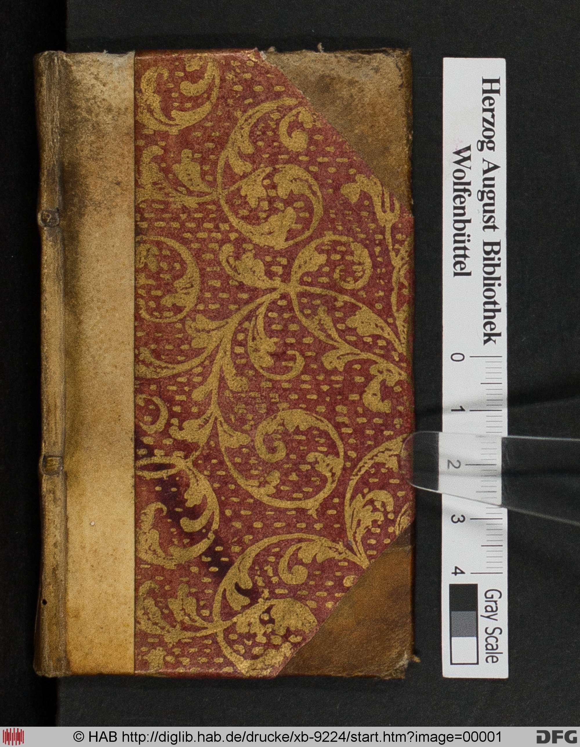 http://diglib.hab.de/drucke/xb-9224/max/00001.jpg