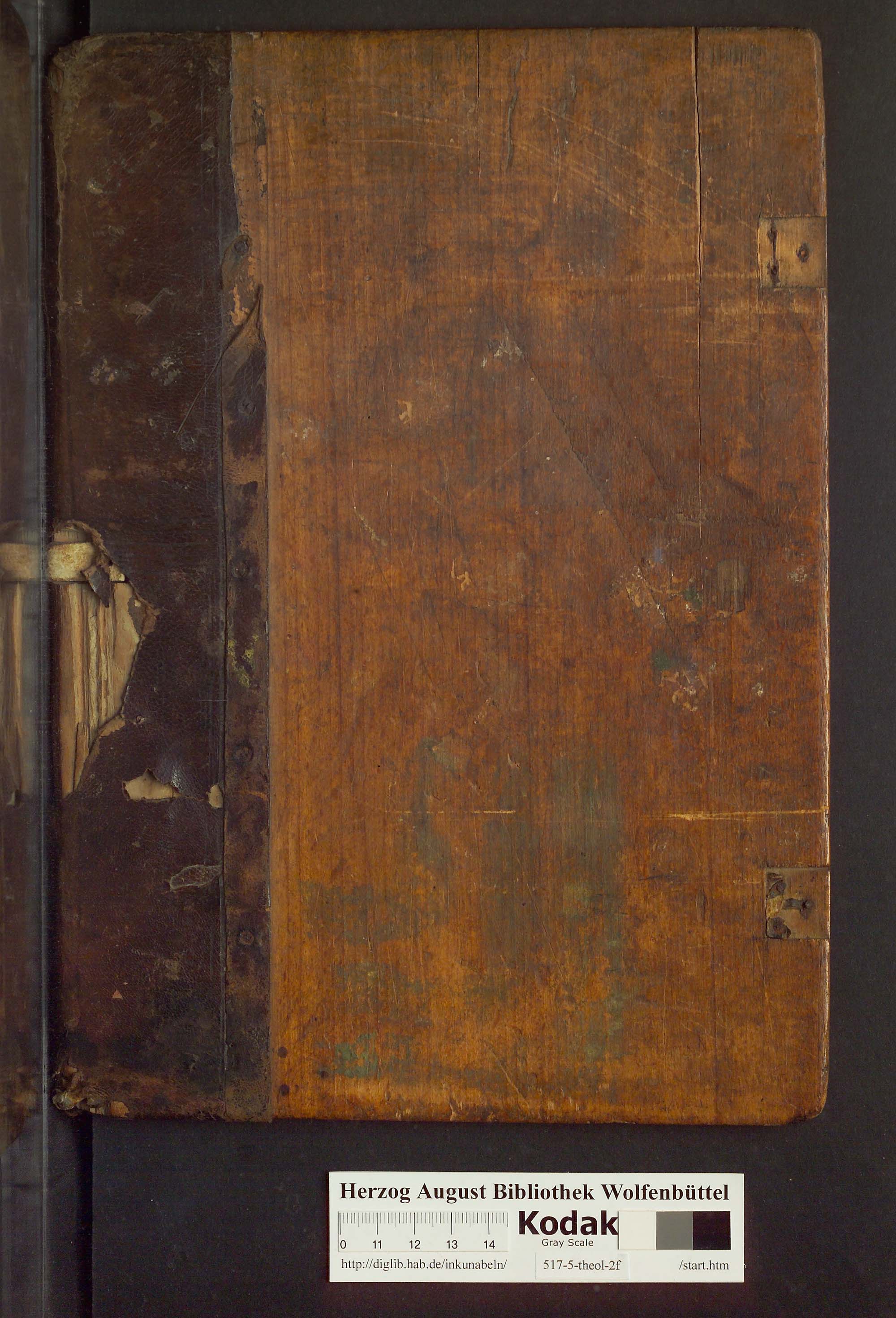 http://diglib.hab.de/inkunabeln/517-5-theol-2f/max/00001.jpg