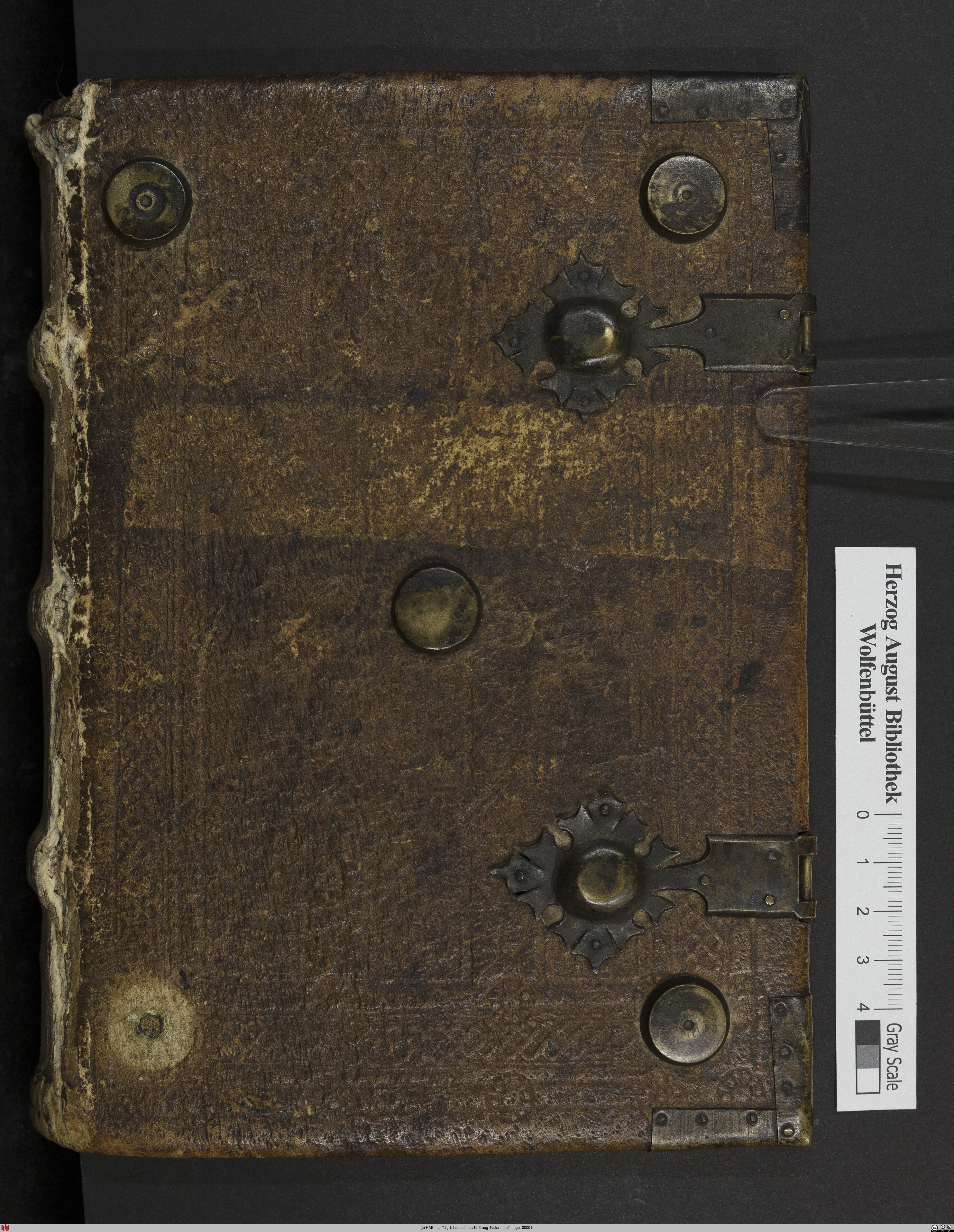 http://diglib.hab.de/mss/19-6-aug-4f/max/00001.jpg