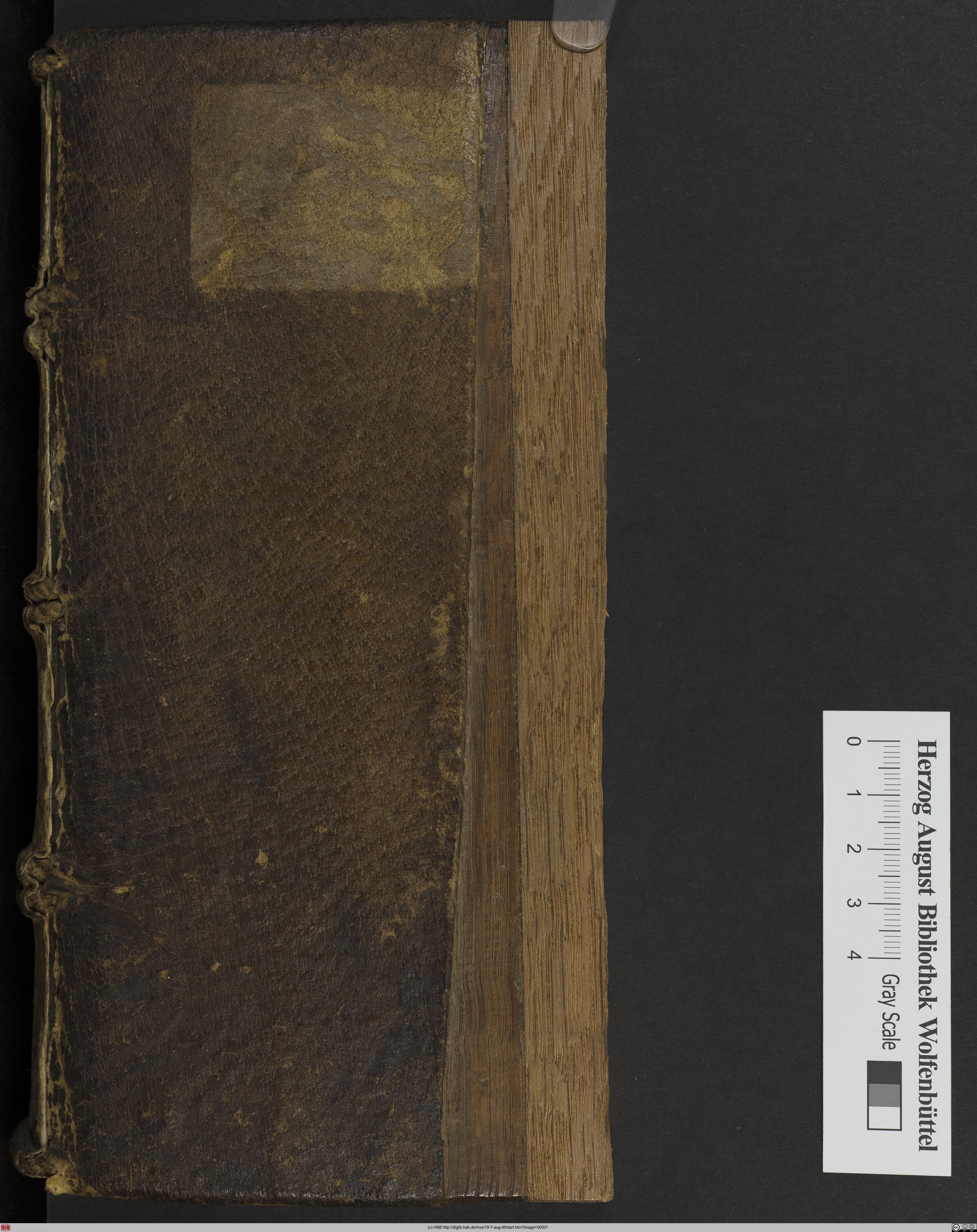 http://diglib.hab.de/mss/19-7-aug-4f/max/00001.jpg