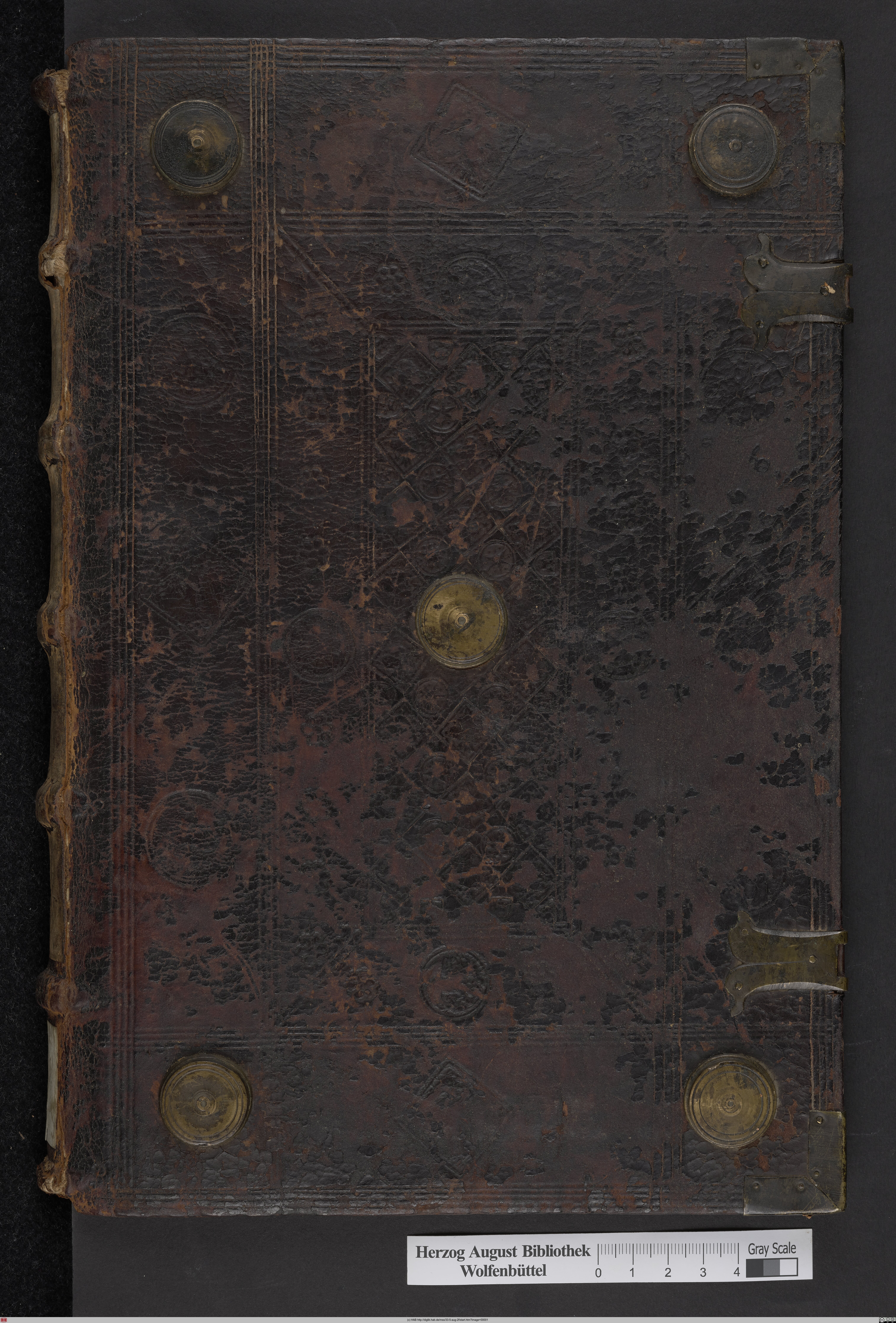 http://diglib.hab.de/mss/33-5-aug-2f/max/00001.jpg