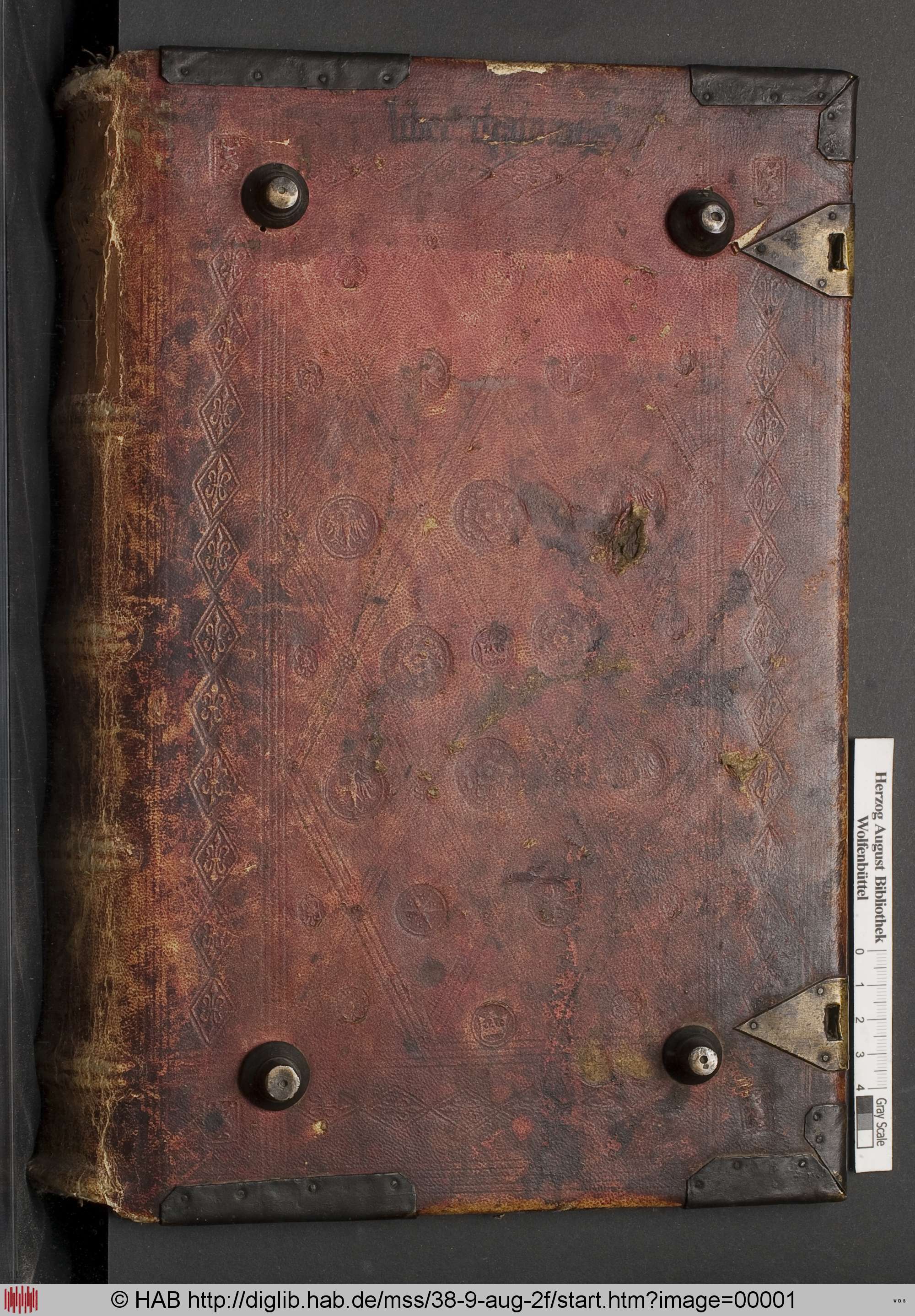 http://diglib.hab.de/mss/38-9-aug-2f/max/00001.jpg