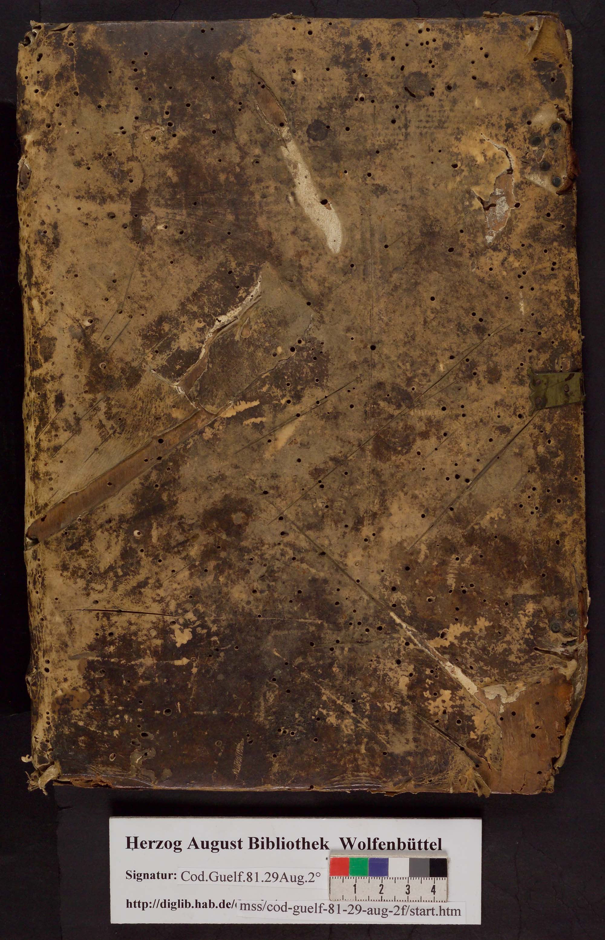 http://diglib.hab.de/mss/81-29-aug-2f/max/00001.jpg