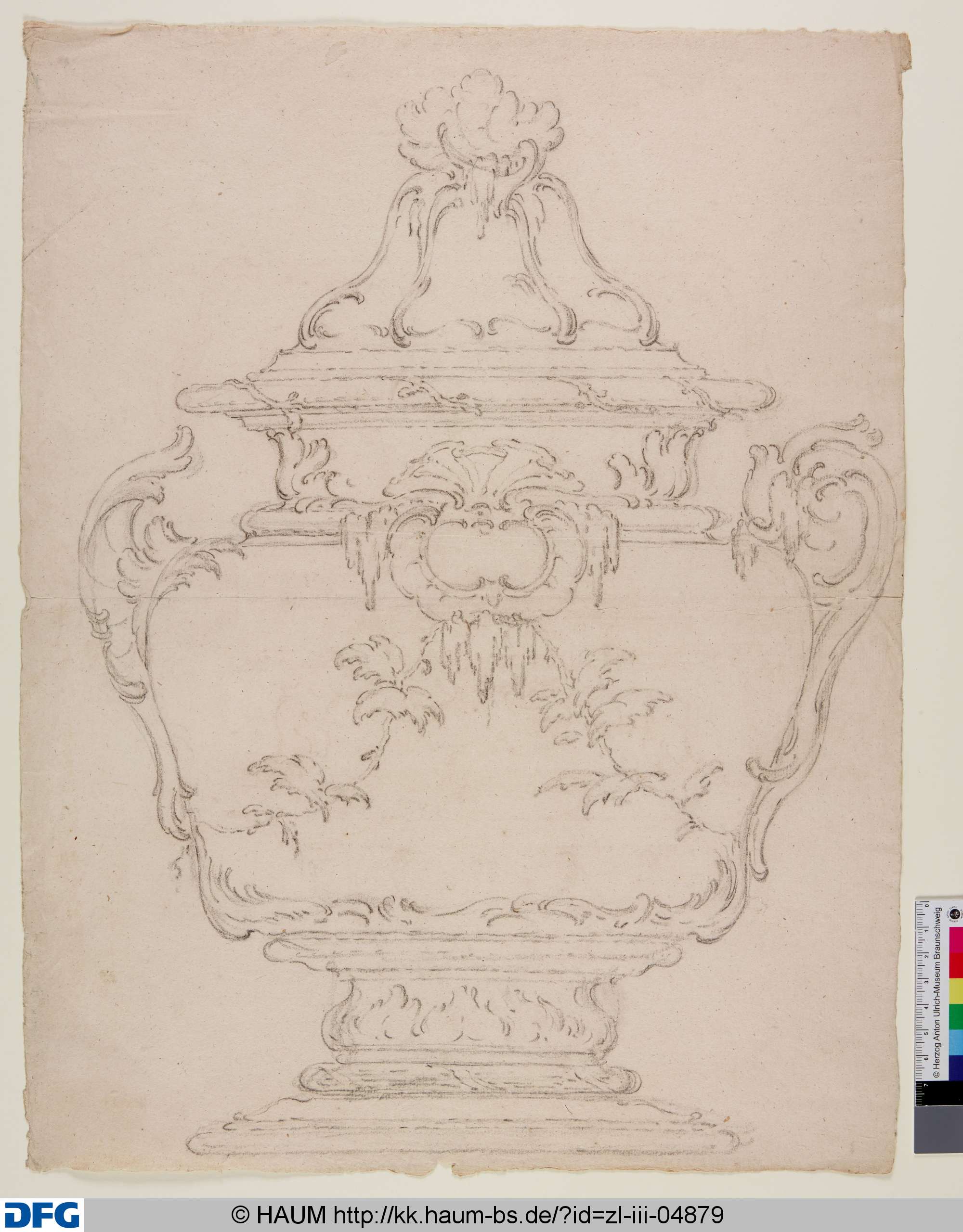 Deckelterrine mit umlaufendem Rankenornament, Christian Lieberkühn, 1729–1769